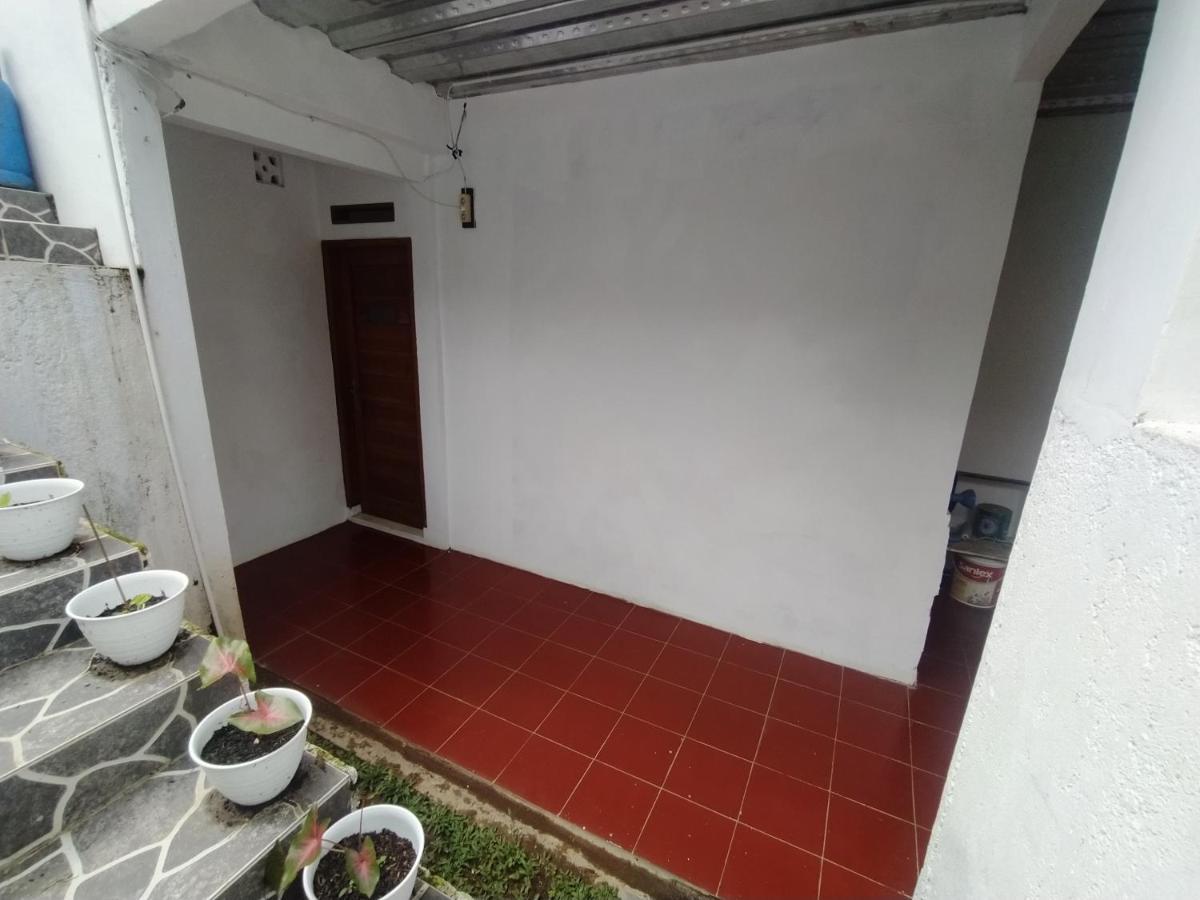 Villa Beverly Lembang Exterior photo